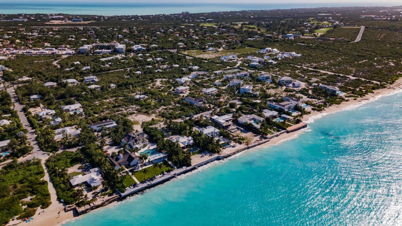 The Atrium Resort Grace Bay Exterior foto