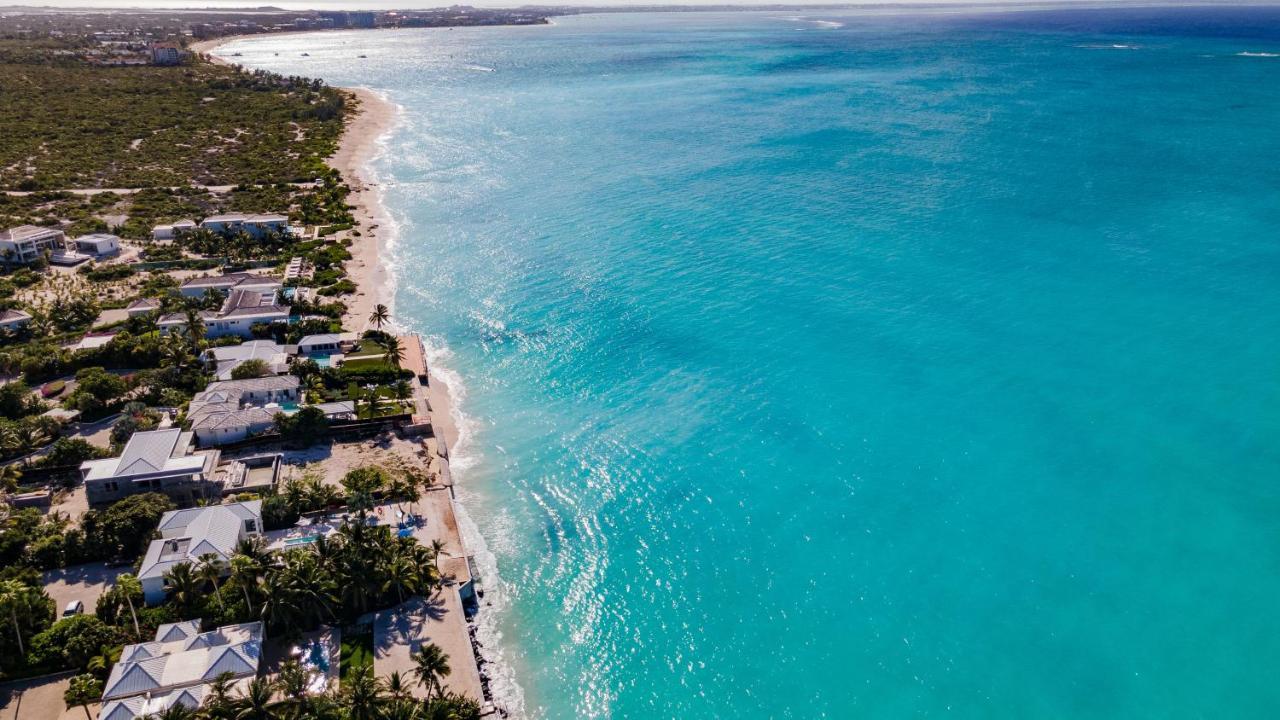 The Atrium Resort Grace Bay Exterior foto
