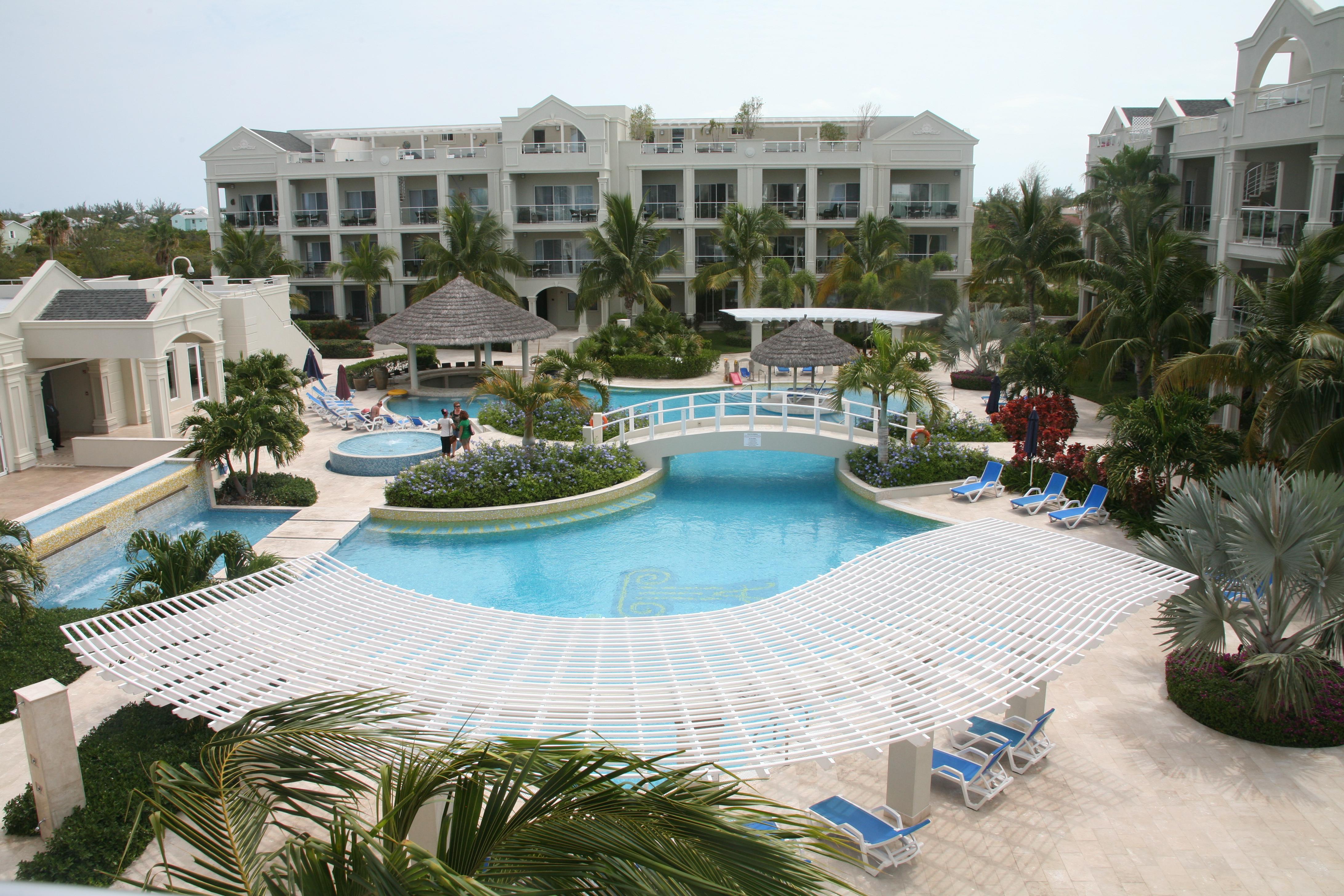 The Atrium Resort Grace Bay Exterior foto