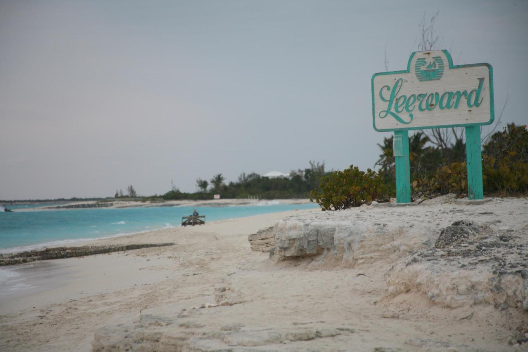 The Atrium Resort Grace Bay Exterior foto