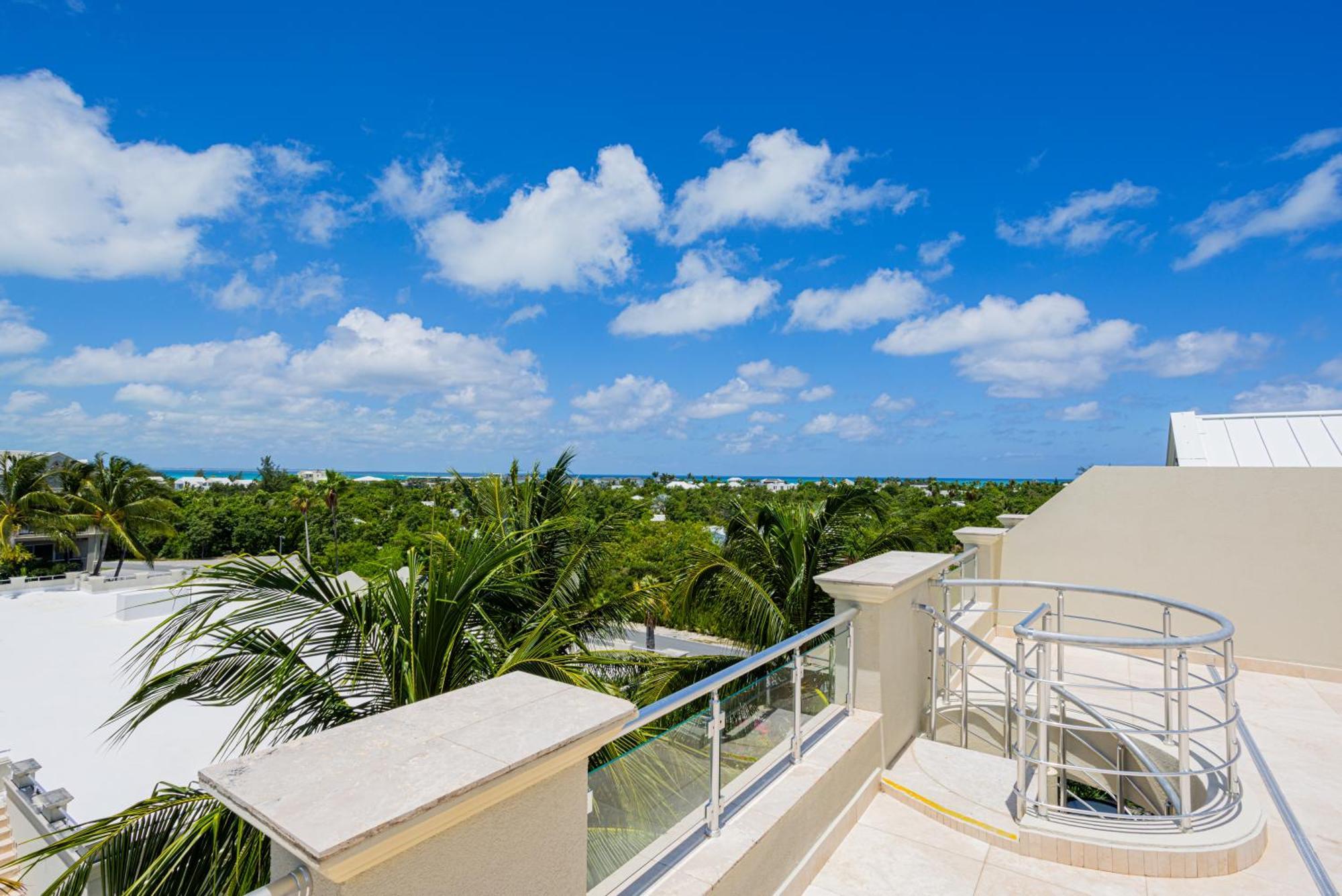 The Atrium Resort Grace Bay Exterior foto