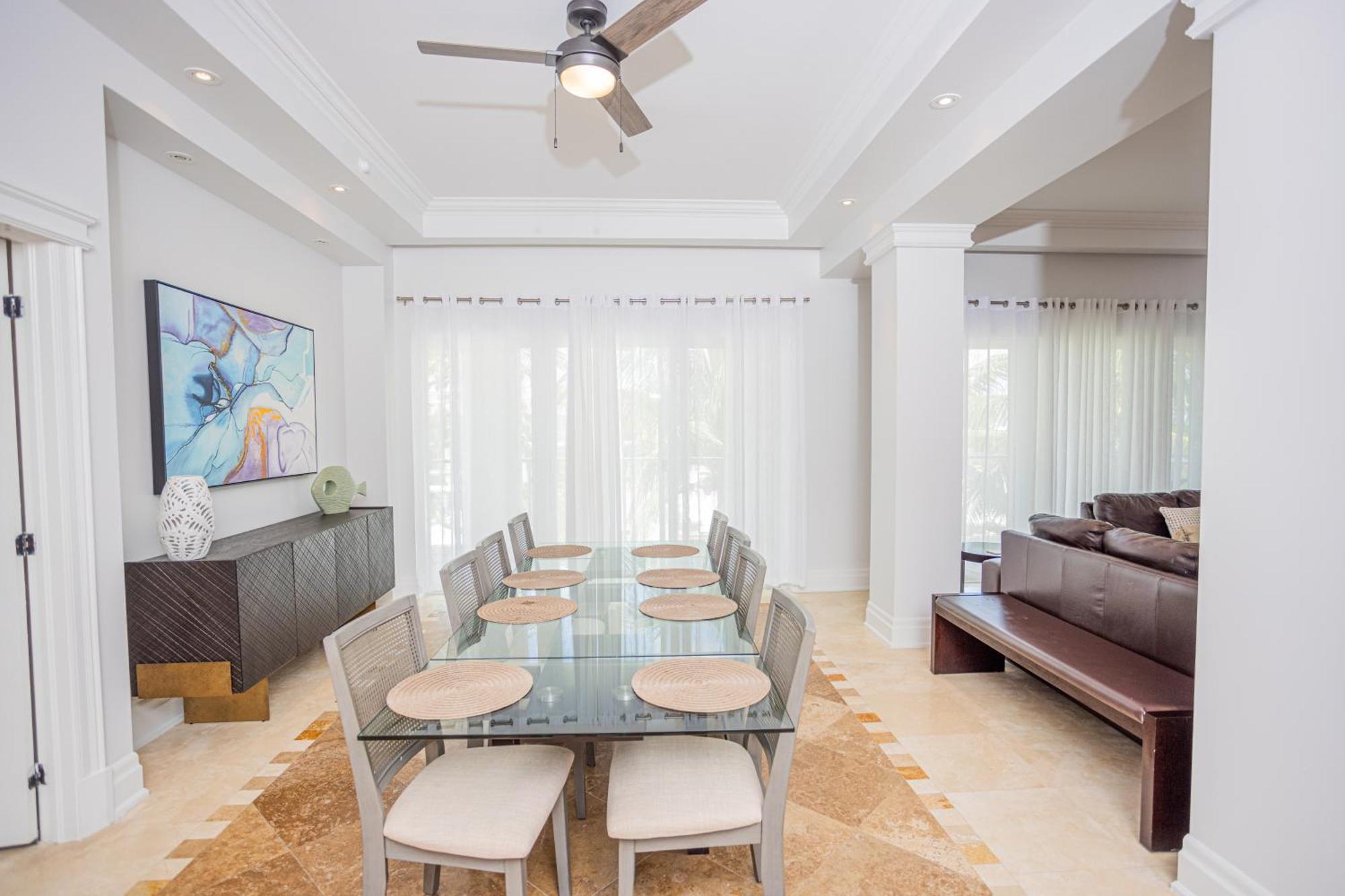 The Atrium Resort Grace Bay Exterior foto